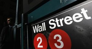  Wall Street : la menace budgétaire écartée, les inquiétudes sur l'IA reviennent 