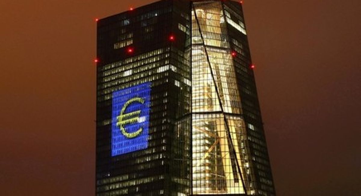  Devises : le Yen et le Franc suisse s'affaiblissent 