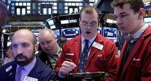  Wall Street : sans tendance, hésitation au contact des records absolus 